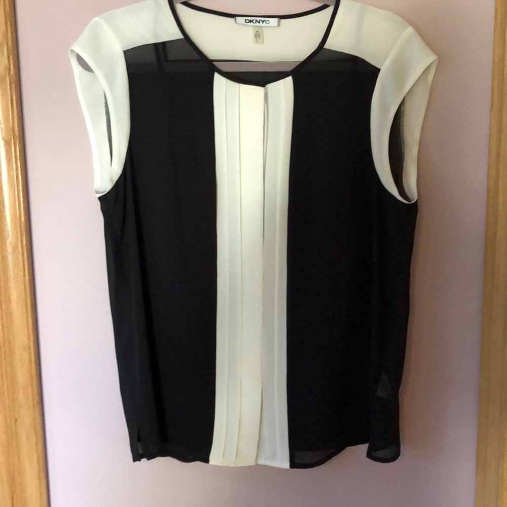 DKNYC Black & White Blouse